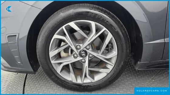 HYUNDAI SONATA 2.0