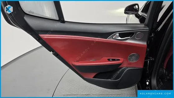 KIA STINGER 3.3 TURBO AWD