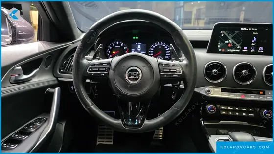 KIA STINGER 2.0 TURBO 2WD