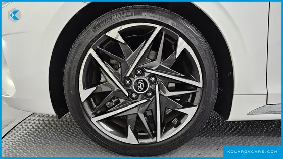 HYUNDAI GRANDEUR 2.5