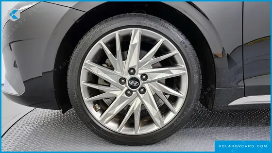 HYUNDAI GRANDEUR 3.3