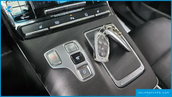 HYUNDAI GRANDEUR 3.0 LPI RENT CAR