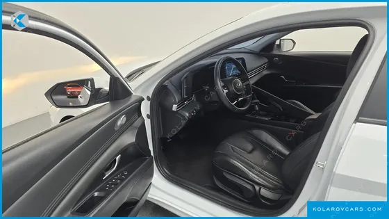 HYUNDAI ELANTRA (AVANTE) SMART