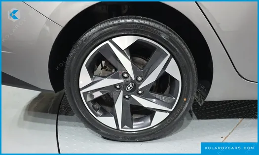 HYUNDAI ELANTRA (AVANTE) SMART