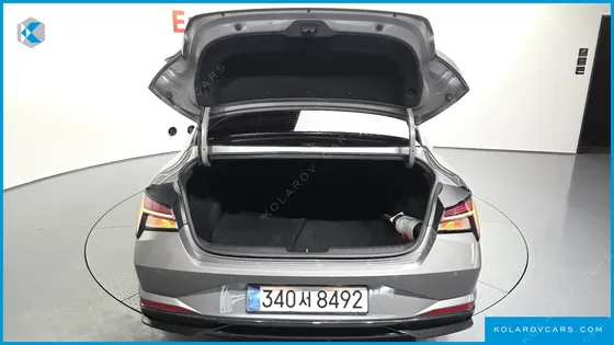 HYUNDAI ELANTRA (AVANTE) SMART