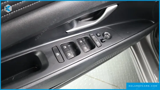HYUNDAI ELANTRA (AVANTE) SMART