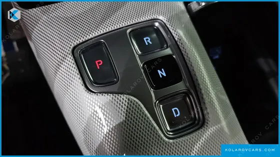 HYUNDAI GRANDEUR 3.0 LPI RENT CAR