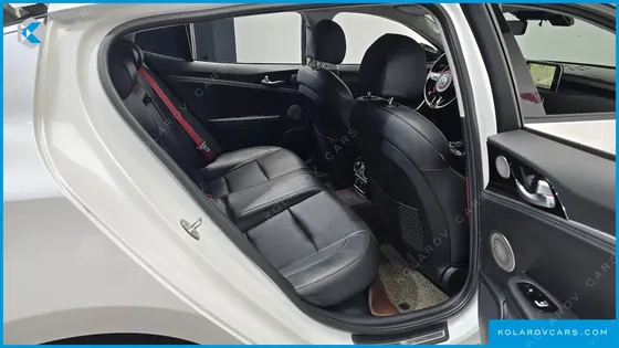 KIA STINGER 2.0 TURBO AWD