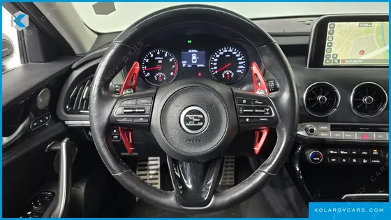 KIA STINGER 2.0 TURBO AWD