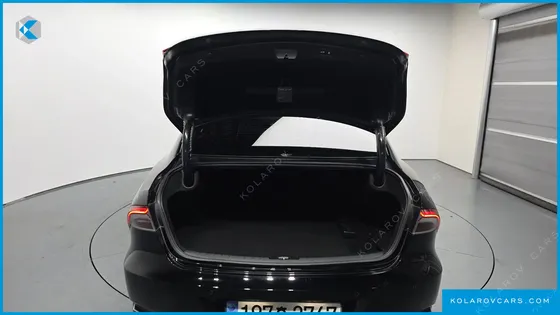 HYUNDAI GRANDEUR 3.0 LPI RENT CAR