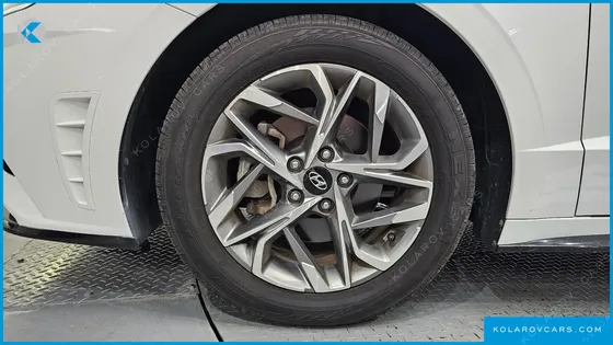 HYUNDAI SONATA 2.0