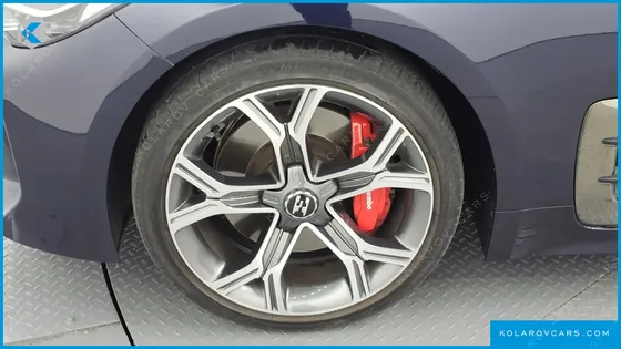 KIA STINGER 2.0 TURBO 2WD