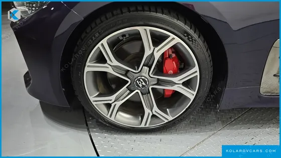 KIA STINGER 2.0 TURBO 2WD