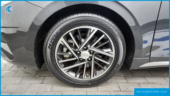 HYUNDAI GRANDEUR 2.5