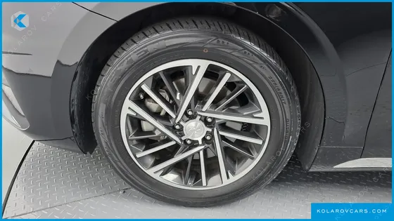 HYUNDAI GRANDEUR 2.5