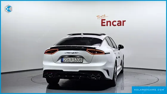 KIA STINGER 2.0 TURBO 2WD