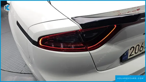 KIA STINGER 2.0 TURBO 2WD