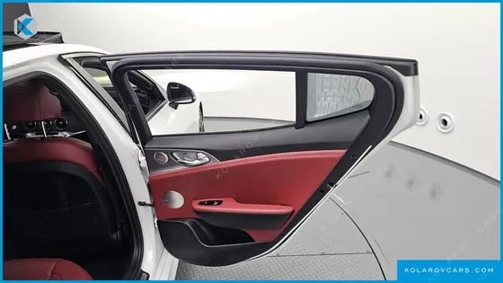 KIA STINGER 2.0 TURBO 2WD