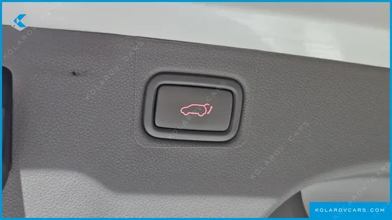 KIA CARNIVAL 9-SEATER PRESTIGE