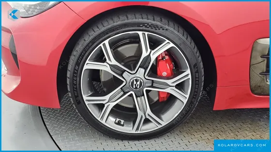 KIA STINGER 3.3 TURBO AWD
