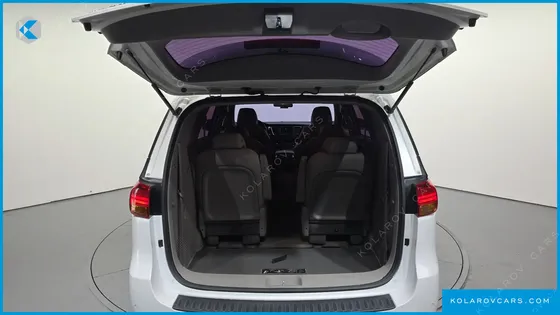 KIA CARNIVAL 9-SEATER PRESTIGE