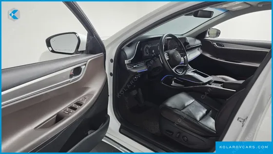 HYUNDAI GRANDEUR 3.0 LPI RENT CAR