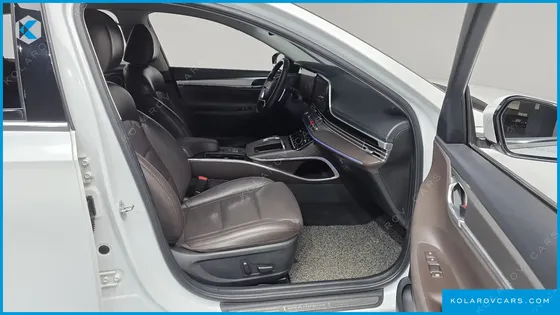 HYUNDAI GRANDEUR 3.0 LPI RENT CAR