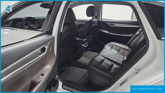 HYUNDAI GRANDEUR 3.0 LPI RENT CAR