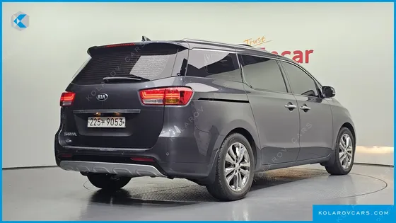 KIA CARNIVAL 9-SEATER PRESTIGE