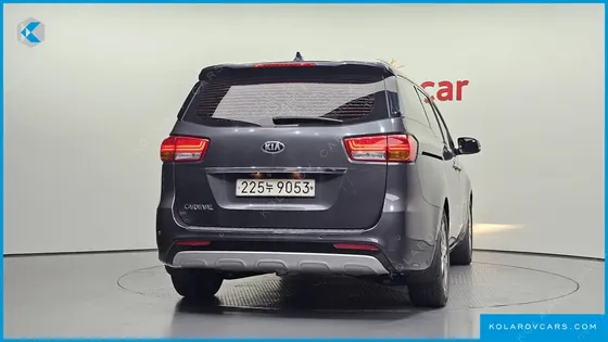 KIA CARNIVAL 9-SEATER PRESTIGE