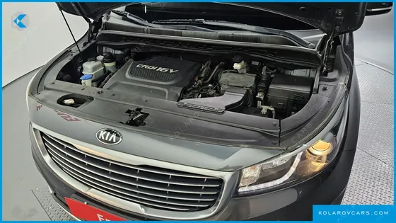 KIA CARNIVAL 9-SEATER PRESTIGE