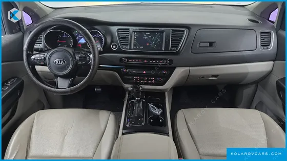KIA CARNIVAL 9-SEATER LUXURY