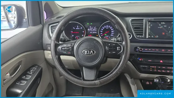 KIA CARNIVAL 9-SEATER LUXURY