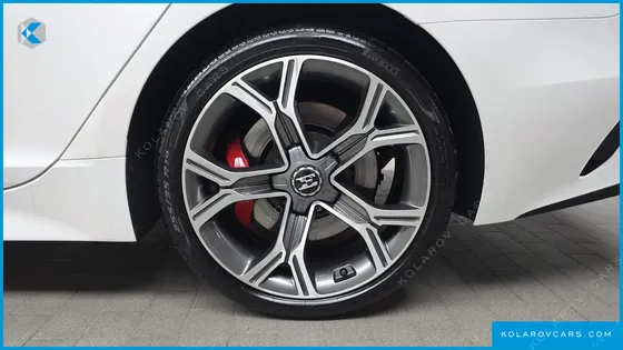 KIA STINGER 3.3 TURBO AWD