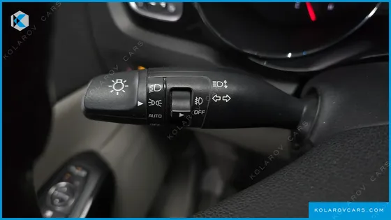 KIA CARNIVAL 9-SEATER PRESTIGE