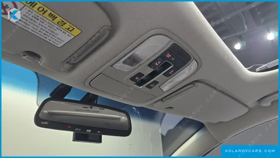 KIA CARNIVAL 9-SEATER PRESTIGE