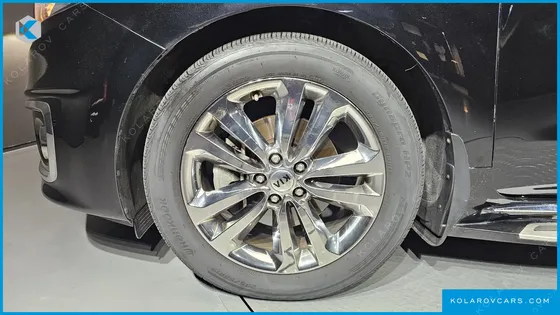 KIA CARNIVAL GASOLINE 9-SEATER NOBLESSE