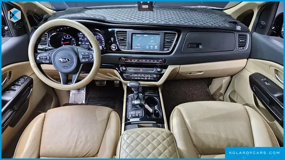 KIA CARNIVAL GASOLINE 9-SEATER NOBLESSE