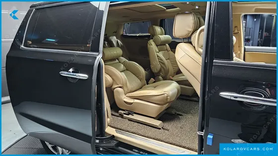 KIA CARNIVAL GASOLINE 9-SEATER NOBLESSE