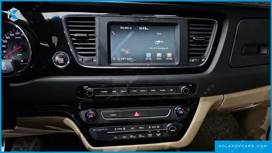 KIA CARNIVAL GASOLINE 9-SEATER NOBLESSE