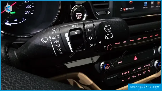 KIA CARNIVAL GASOLINE 9-SEATER NOBLESSE