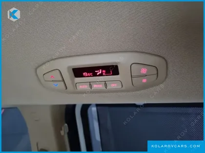 KIA CARNIVAL 7-SEATER LIMOUSINE