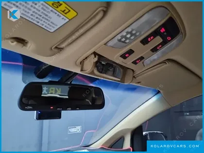 KIA CARNIVAL 7-SEATER LIMOUSINE