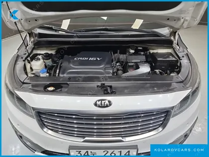 KIA CARNIVAL 7-SEATER LIMOUSINE