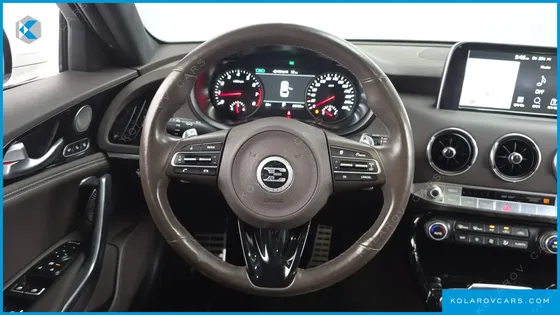 KIA STINGER 2.0 TURBO AWD