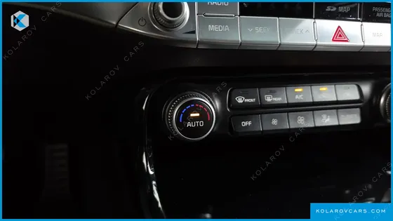 KIA STINGER 2.0 TURBO AWD