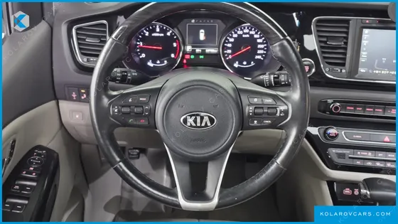 KIA CARNIVAL 9-SEATER NOBLESSE SPECIAL