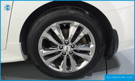 KIA CARNIVAL 9-SEATER NOBLESSE SPECIAL