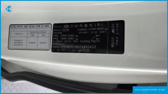 KIA CARNIVAL 9-SEATER NOBLESSE SPECIAL