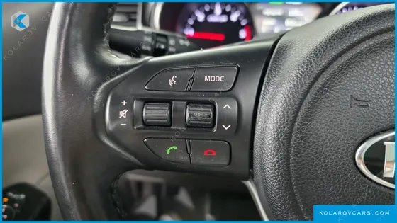KIA CARNIVAL 9-SEATER NOBLESSE SPECIAL
